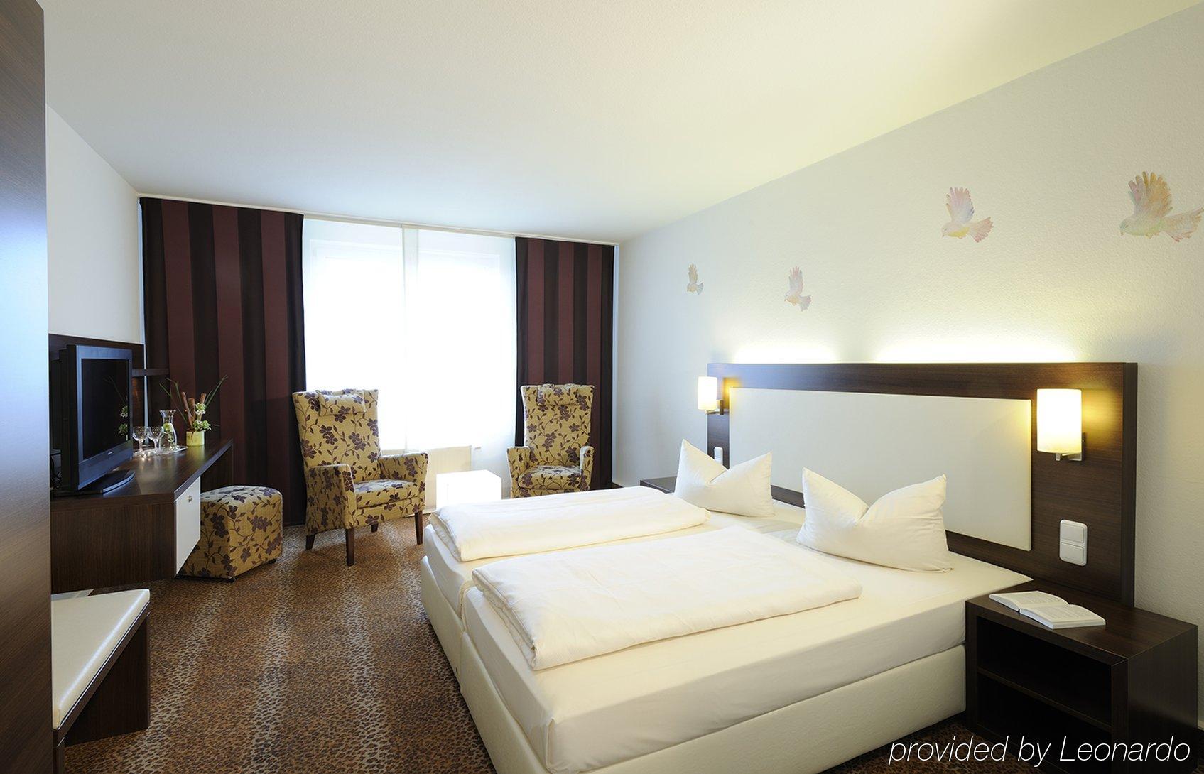Leonardo Hotel Munich City Olympiapark Munique Quarto foto